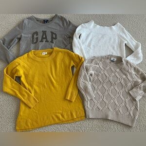 Bundle/Lot of 4 women / Misses clothing Fall / Winter Size S